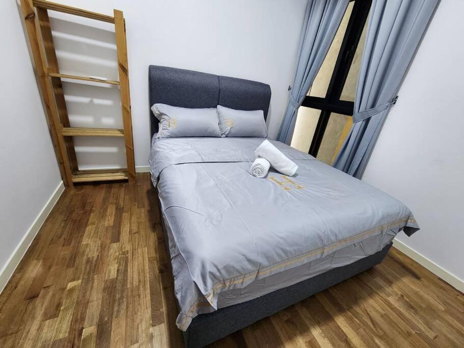 Pangsapuri Paradigm 3 Bedrooms Above Paradigm Mall For 8 Pax By Gdragon